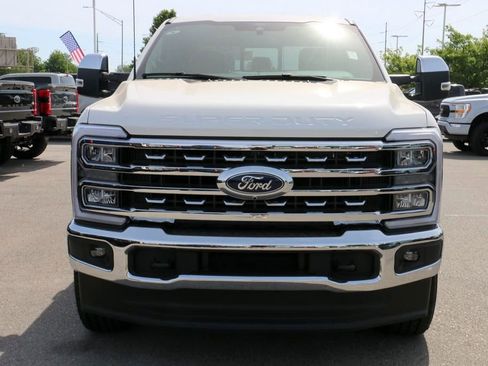 New 2026 Ford F250 Lariat w/ Chrome Package AWD/4WD image 3