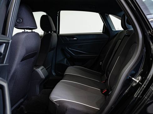 Used 2025 Volkswagen Jetta Sport image 38