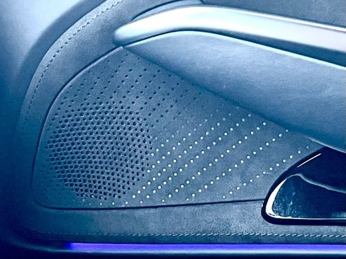 Used 2022 Aston Martin DBX Base image 34