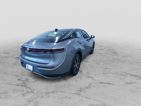 Certified 2025 Toyota Crown AWD/4WD image 9