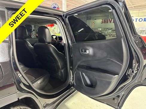Used 2021 Jeep Compass Latitude AWD/4WD image 31