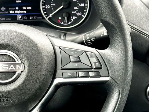 Used 2025 Nissan Sentra SV FWD image 23