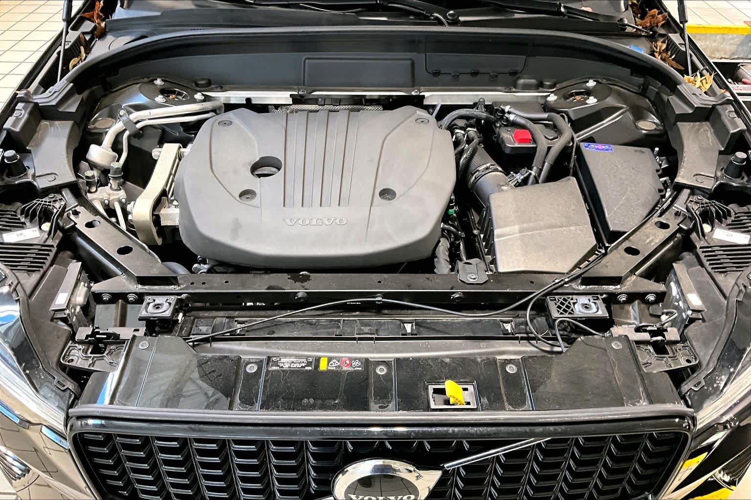 Certified 2024 Volvo XC60 B5 Core w/ Protection Package Premier AWD/4WD image 29