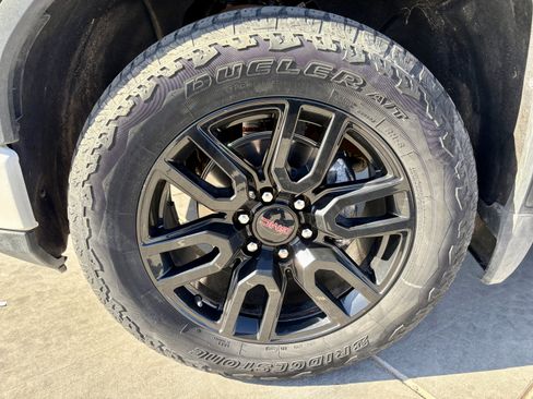 Used 2024 GMC Sierra 1500 Elevation w/ X31 Off-Road Package image 9