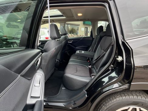 Used 2020 Subaru Forester Premium image 21
