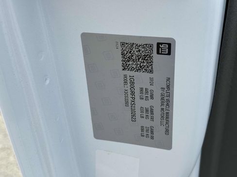 New 2025 Chevrolet Express 3500 w/ Power Convenience Package image 17