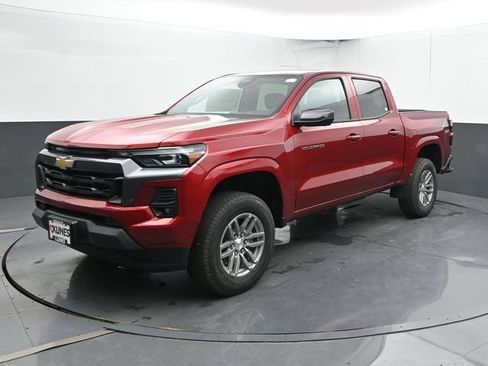 New 2026 Chevrolet Colorado LT w/ LT Convenience Package AWD/4WD image 6