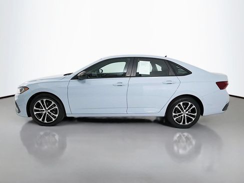 Used 2026 Volkswagen Jetta Sport FWD image 4