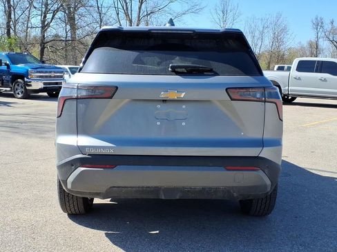 Used 2025 Chevrolet Equinox LT FWD image 10