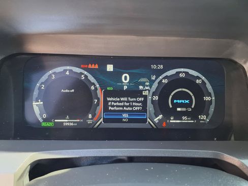 Certified 2025 Toyota Tacoma TRD Off-Road AWD/4WD image 18