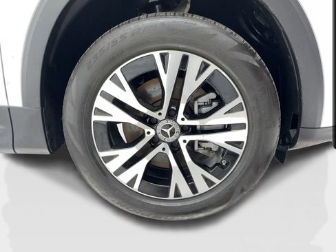 Used 2024 Mercedes-Benz GLB 250 4MATIC image 13