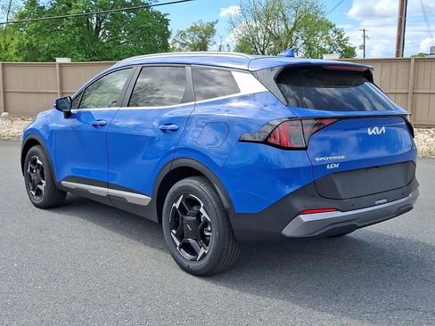 New 2026 Kia Sportage EX AWD/4WD image 4