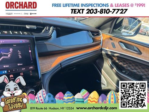 Used 2025 Jeep Grand Cherokee Summit AWD/4WD image 35