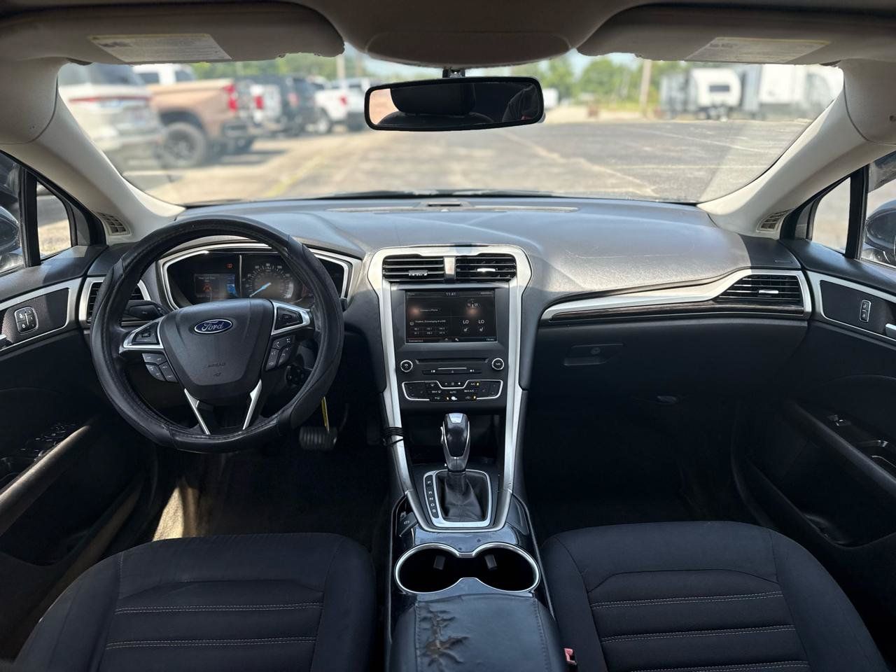 Used 2016 Ford Fusion SE w/ Equipment Group 202A FWD image 15