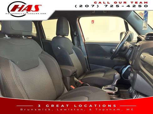 Used 2021 Jeep Renegade Latitude image 14