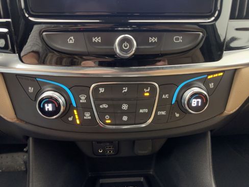 Certified 2023 Chevrolet Traverse Premier image 19