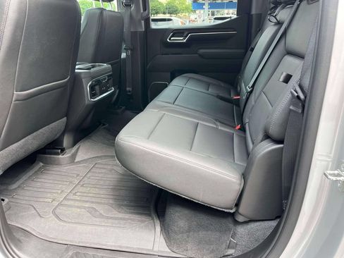 Certified 2022 GMC Sierra 1500 SLT w/ SLT Premium Plus Package AWD/4WD image 16