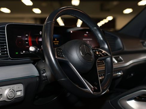 Used 2024 Mercedes-Benz GLS 450 4MATIC image 24