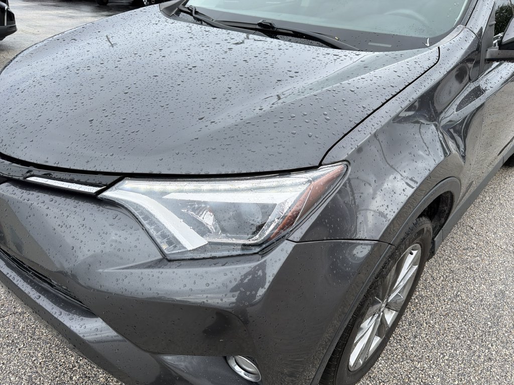 Used 2018 Toyota RAV4 Limited FWD image 8