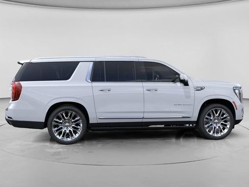 New 2026 GMC Yukon XL Denali w/ Denali Reserve Package AWD/4WD image 5