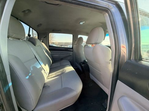 Used 2015 Toyota Tacoma 4x4 Double Cab image 24