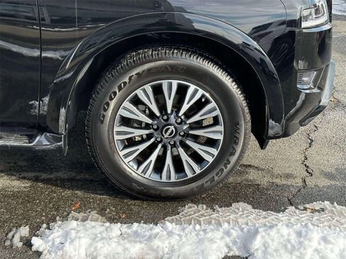Certified 2023 Nissan Armada SL w/ Midnight Edition Package image 7