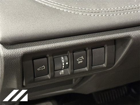 Used 2023 Subaru Outback Touring XT image 9