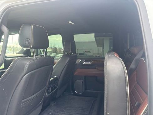 Used 2025 GMC Sierra 3500 Denali Ultimate image 10