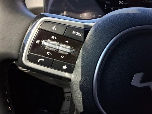 Used 2024 Kia Sorento SX image 23