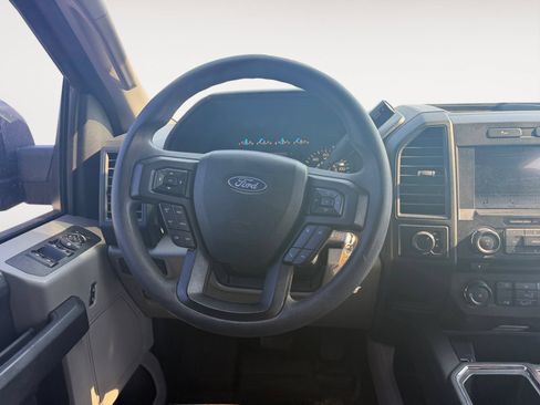 Used 2018 Ford F150 XL w/ Equipment Group 101A Mid AWD/4WD image 12