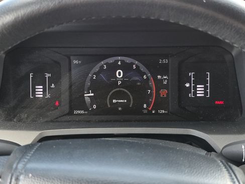 Used 2025 Toyota 4Runner SR5 AWD/4WD image 33