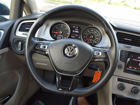 Used 2015 Volkswagen Golf TDI SE image 63