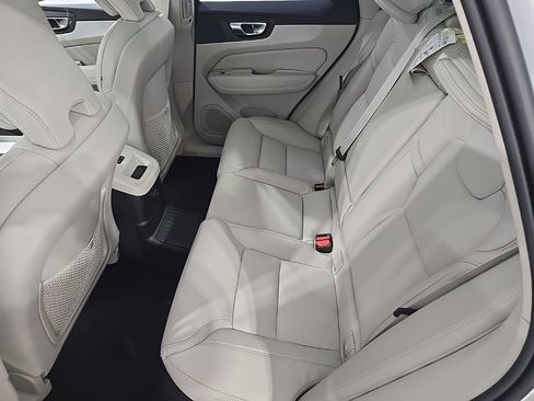 New 2026 Volvo XC60 T8 Ultra w/ Protection Package Premier AWD/4WD image 19