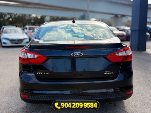Used 2014 Ford Focus SE FWD image 6