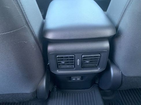 Used 2023 Toyota RAV4 SE w/ Convenience Package image 16