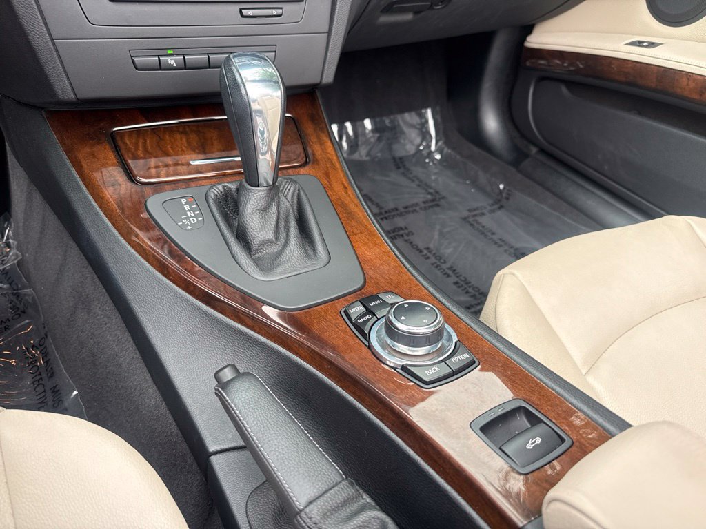 Used 2013 BMW 328i Convertible RWD image 29