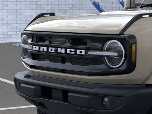 New 2026 Ford Bronco Outer Banks AWD/4WD image 19