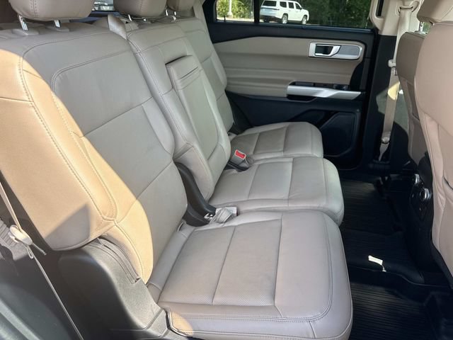 Used 2022 Ford Explorer Limited w/ Class IV Trailer Tow Package AWD/4WD image 23