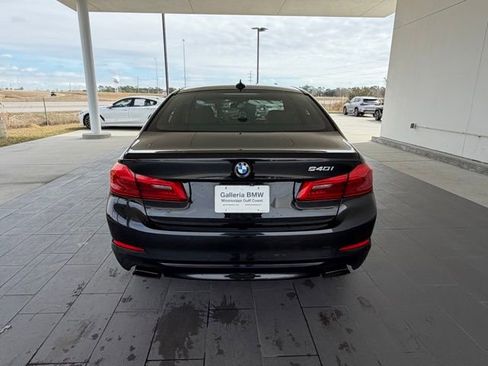 Used 2019 BMW 540i w/ Convenience Package image 8