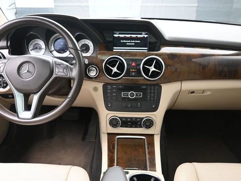 Used 2015 Mercedes-Benz GLK 350 2WD image 9