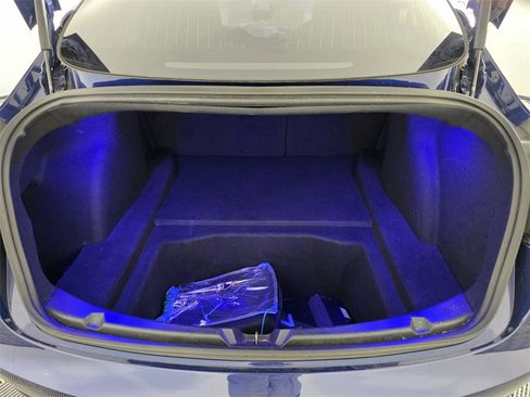 Used 2018 Tesla Model 3 Mid Range image 18