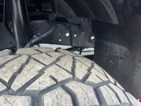 Used 2001 Ford F250 4x4 Regular Cab Super Duty image 39