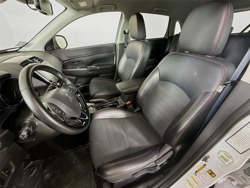 Used 2024 Mitsubishi Outlander Sport AWD image 2