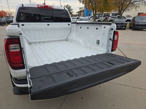 Used 2024 GMC Canyon AT4 image 33