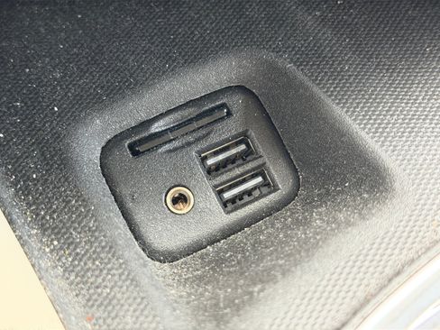 Used 2021 Buick Enclave Essence w/ Sound and Sites Package FWD image 16