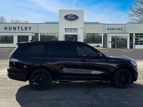 Used 2023 Lincoln Aviator Black Label w/ Jet Package image 5