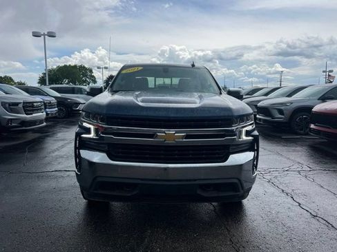 Used 2021 Chevrolet Silverado 1500 LT w/ Convenience Package II AWD/4WD image 2