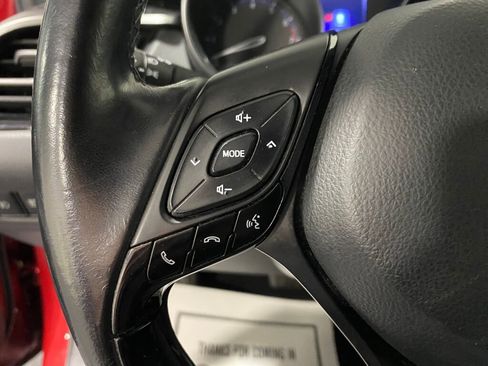 Used 2018 Toyota C-HR XLE image 14