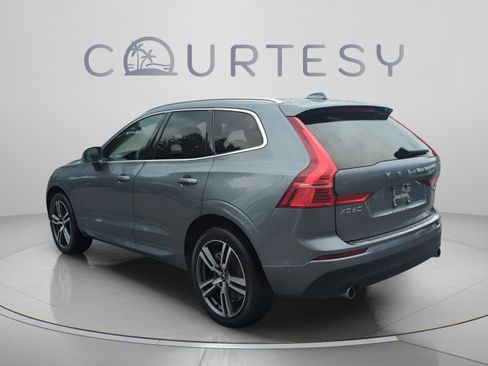 Used 2018 Volvo XC60 T6 Momentum w/ Advanced Package AWD/4WD image 4