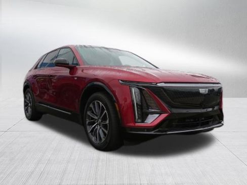New 2025 Cadillac Lyriq Sport image 9